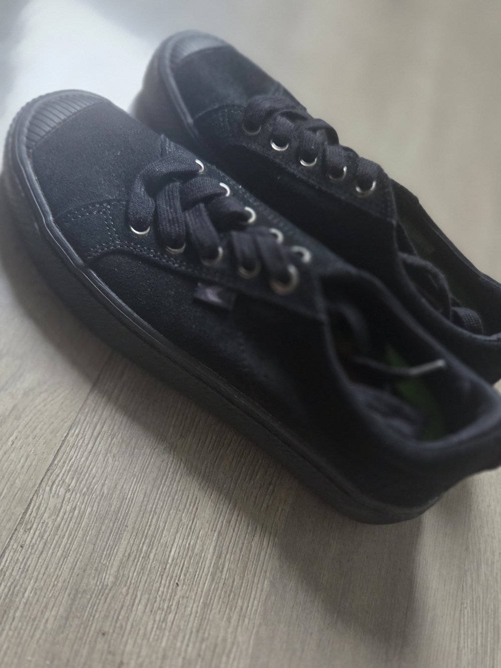 Cariuma Black Rubber Outsole Pair